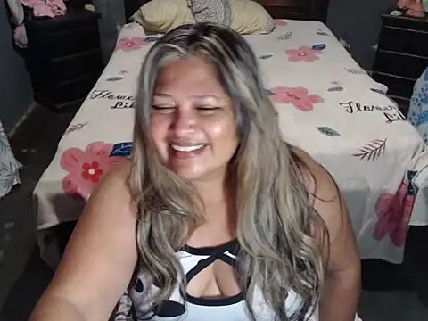 CANDYSWEET51 online show from April 2026 05:40:01 PM