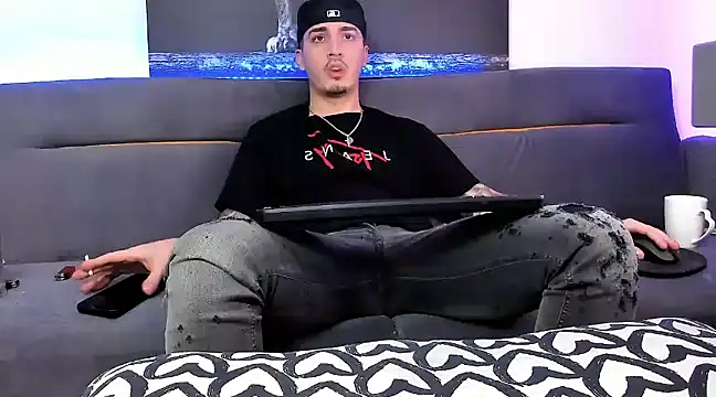 uptomatty online show from December 2024 01:03:02 AM