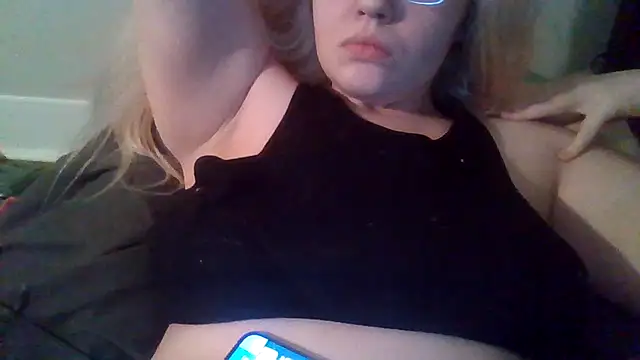 Snapshot of CherryVenus885 chatting on February 2025 01:13:01 AM CherryVenus885 online show from February 2025 01:13:01 AM