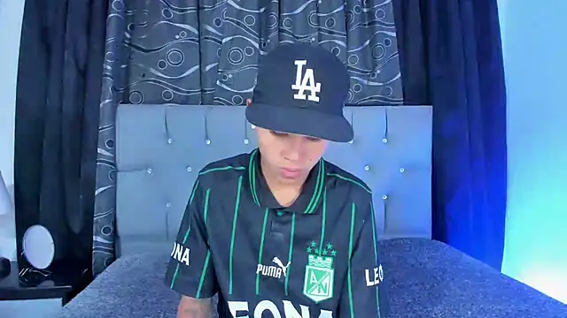 Snapshot of nova_sex01 chatting on January 2025 04:15:01 AM nova sex01 online show from January 2025 04:15:01 AM