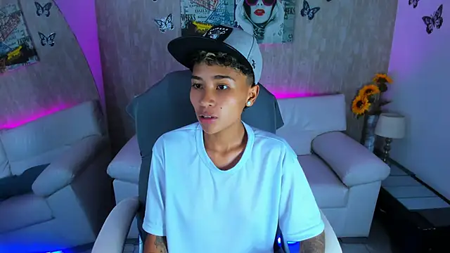 Snapshot of nova_sex01 chatting on December 2025 04:22:01 AM nova sex01 online show from December 2025 04:22:01 AM