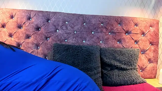 NahomiFireSex online show from February 2026 04:35:02 AM