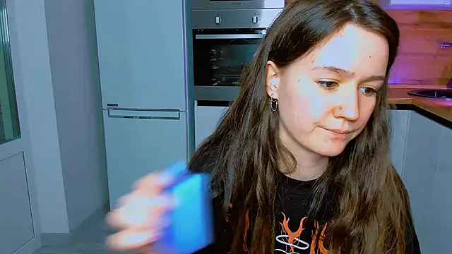 Snapshot of ameli_moon chatting on March 2025 04:22:02 PM ameli moon online show from March 2025 04:22:02 PM