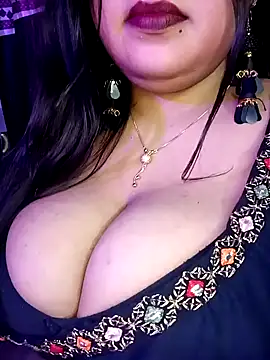 Suhanakhan00 online show from February 2025 05:54:01 PM