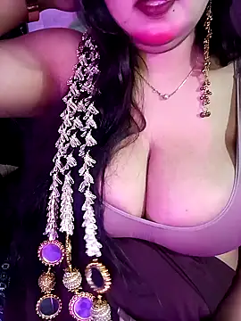 Suhanakhan00 online show from March 2026 06:50:02 AM