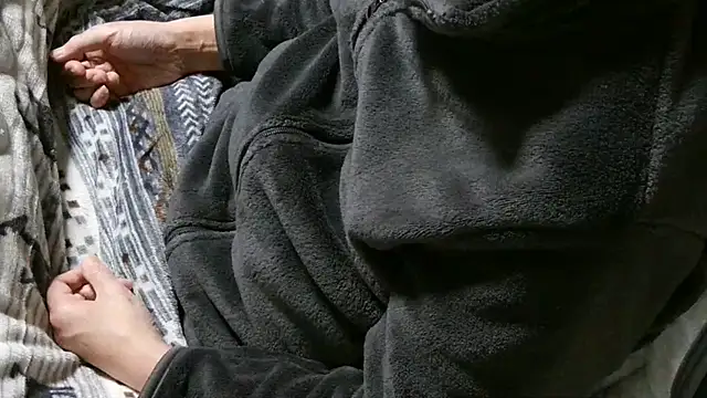 cinnabar red online show from April 2026 12:32:02 PM