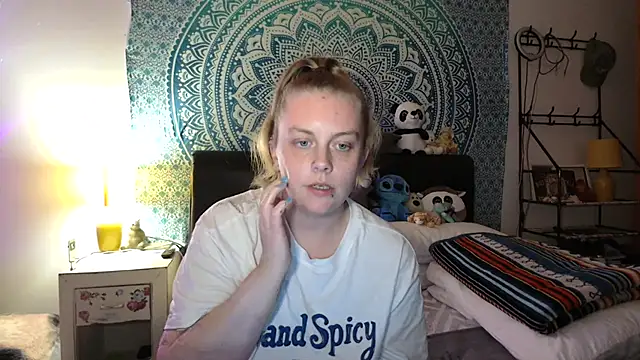 Snapshot of Vixen_Mistress_Ali chatting on October 2025 08:32:01 PM Vixen Mistress Ali online show from October 2025 08:32:01 PM