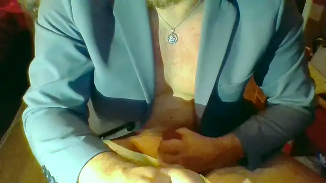 Snapshot of Daddy_Gentlesex chatting on January 2025 07:49:01 PM Daddy Gentlesex online show from January 2025 07:49:01 PM