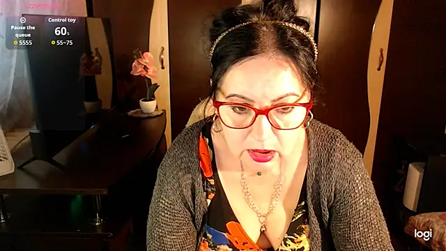 Snapshot of exymilf_ chatting on November 2025 11:21:01 AM exymilf online show from November 2025 11:21:01 AM