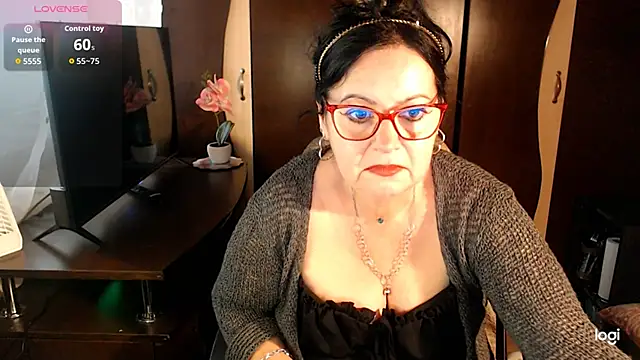 Snapshot of exymilf_ chatting on December 2025 11:37:01 AM exymilf online show from December 2025 11:37:01 AM