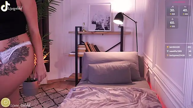 Snapshot of Liya_Gold_ chatting on December 2024 08:40:02 PM Liya Gold  online show from December 2024 08:40:02 PM