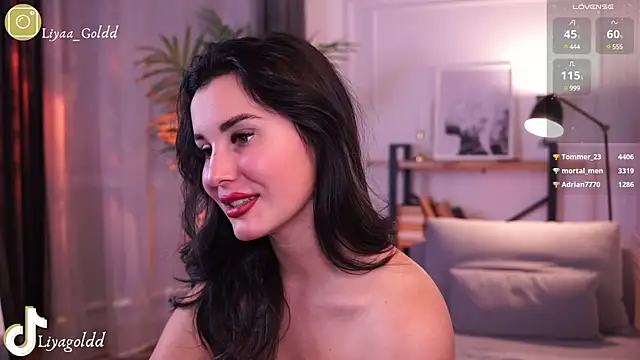 Snapshot of Liya_Gold_ chatting on December 2024 11:36:02 PM Liya Gold  online show from December 2024 11:36:02 PM