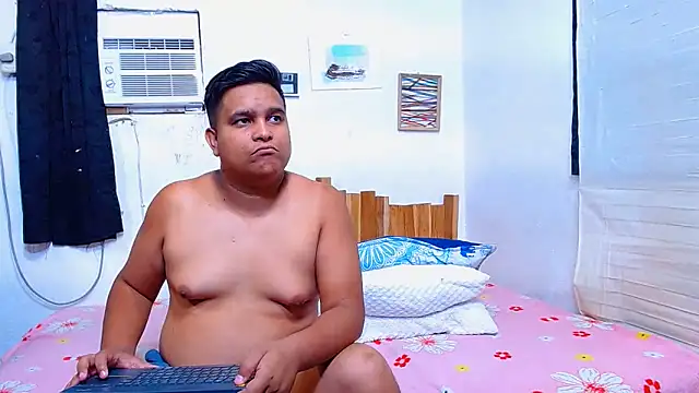 lucasandSofi online show from June 2026 12:32:02 AM