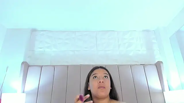 MollyBigBoobs12 online show from March 2025 05:09:01 AM