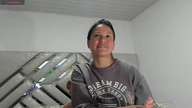 sharoncute1 online show from June 2026 10:30:01 PM