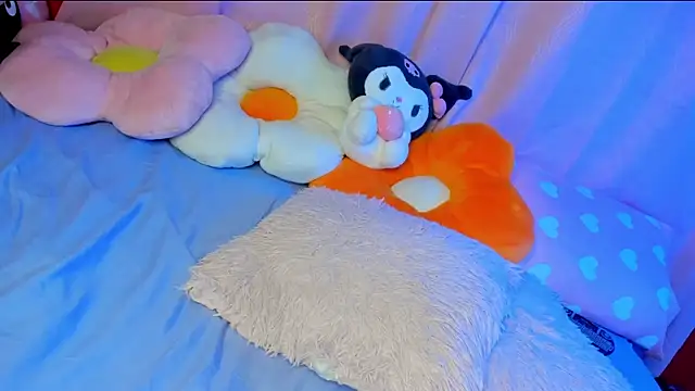 Snapshot of anni_ross chatting on February 2025 09:15:02 PM anni ross online show from February 2025 09:15:02 PM