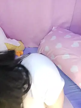 Snapshot of anni_ross chatting on January 2026 08:10:02 PM anni ross online show from January 2026 08:10:02 PM