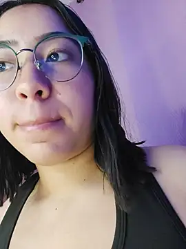 Snapshot of anni_ross chatting on January 2026 11:30:02 PM anni ross online show from January 2026 11:30:02 PM