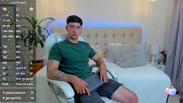 Damian23   online show from January 2025 04:23:02 PM