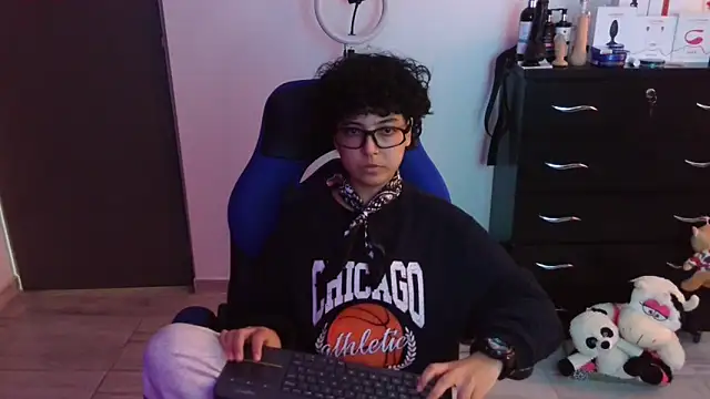 thomascooper7 online show from February 2026 07:28:02 PM