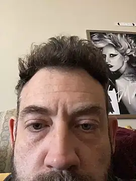 rickydickyskull online show from November 2025 02:16:02 PM