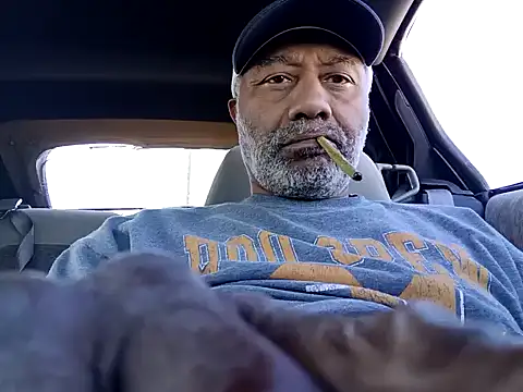 Snapshot of yasohw chatting on January 2025 08:01:02 PM yasohw online show from January 2025 08:01:02 PM