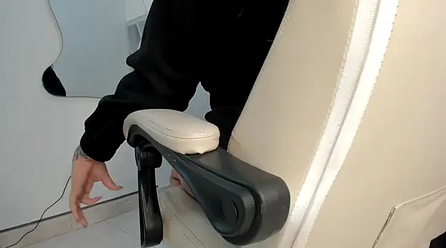 Snapshot of Sofia-candyht chatting on January 2025 12:19:02 AM Sofia-candyht online show from January 2025 12:19:02 AM