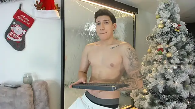 Snapshot of emmanuel_scor chatting on December 2025 12:41:02 AM emmanuel scor online show from December 2025 12:41:02 AM