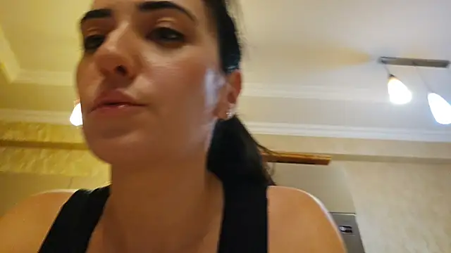 Snapshot of AlejandraDelaney chatting on December 2024 02:59:02 PM AlejandraDelaney online show from December 2024 02:59:02 PM