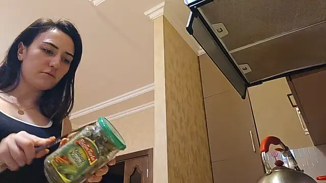 Snapshot of AlejandraDelaney chatting on February 2025 08:31:01 PM AlejandraDelaney online show from February 2025 08:31:01 PM