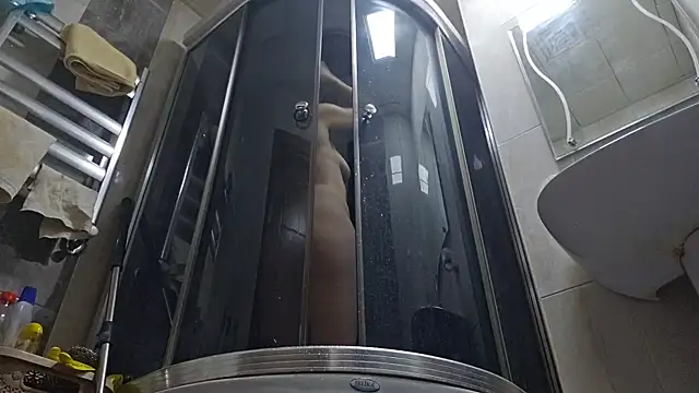 Snapshot of AlejandraDelaney chatting on February 2025 10:40:02 PM AlejandraDelaney online show from February 2025 10:40:02 PM