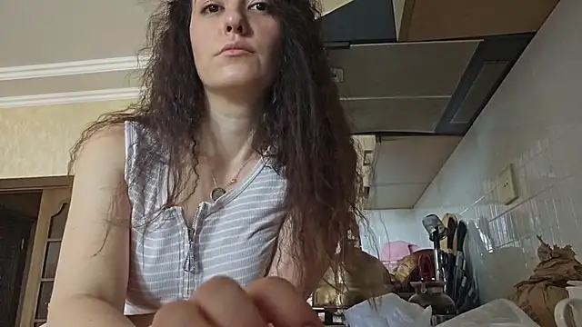 Snapshot of AlejandraDelaney chatting on October 2025 09:10:01 AM AlejandraDelaney online show from October 2025 09:10:01 AM