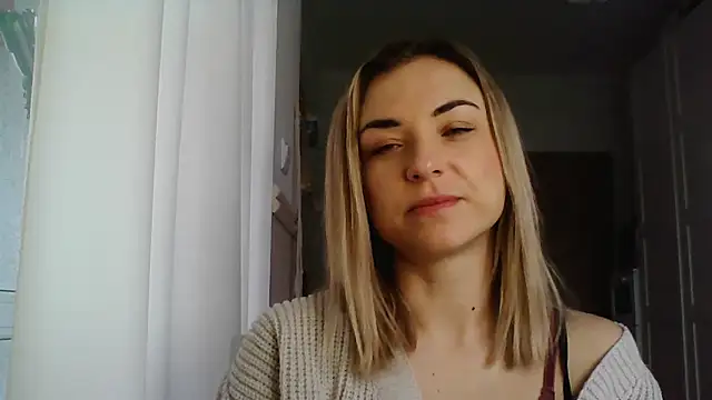 Snapshot of ashley_xlove chatting on February 2025 07:44:01 AM ashley xlove online show from February 2025 07:44:01 AM