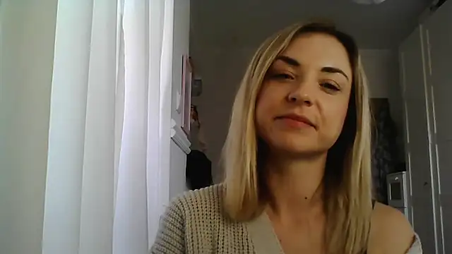 Snapshot of ashley_xlove chatting on March 2025 10:37:02 AM ashley xlove online show from March 2025 10:37:02 AM