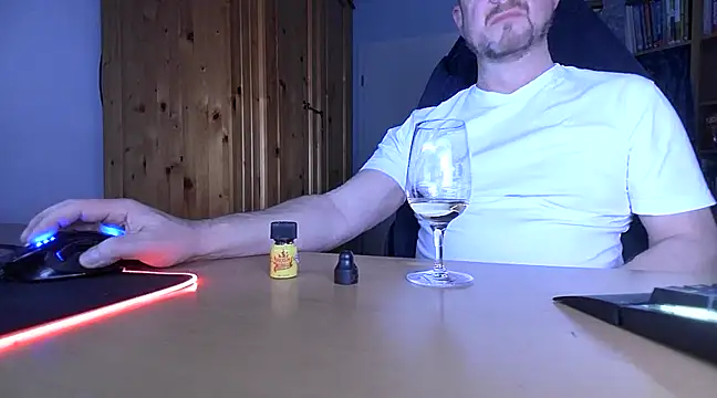 Tom PP cgn online show from February 2025 11:03:02 PM