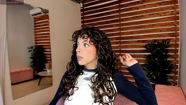 Sapphire Venuss online show from January 2026 12:49:02 AM