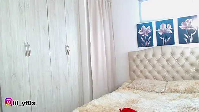 Snapshot of lily_f00x chatting on November 2025 12:38:01 PM lily f00x online show from November 2025 12:38:01 PM