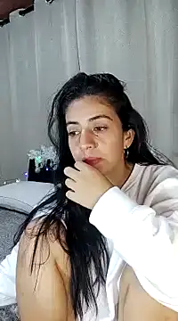 Snapshot of anngela01 chatting on December 2024 01:58:02 AM anngela01 online show from December 2024 01:58:02 AM