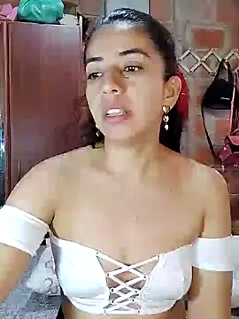 Snapshot of anngela01 chatting on December 2024 01:27:02 PM anngela01 online show from December 2024 01:27:02 PM