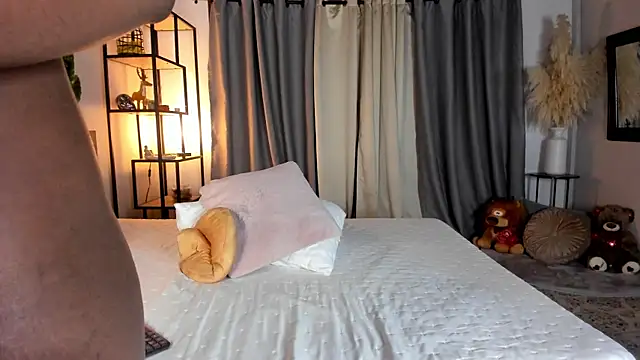 amber maxwell online show from January 2026 08:36:01 PM