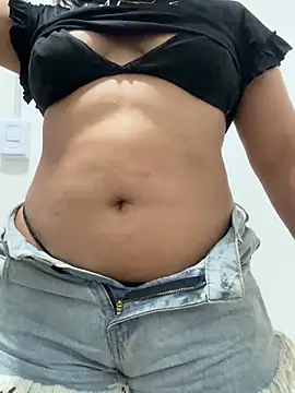 mismmia online show from January 2025 12:01:01 AM