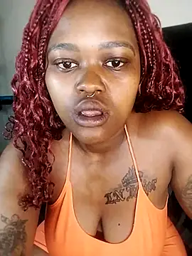 Snapshot of ThickPearlx23 chatting on January 2026 05:56:01 AM ThickPearlx23 online show from January 2026 05:56:01 AM