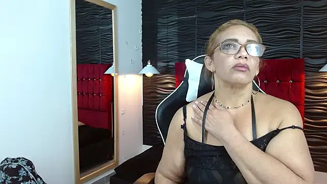 Snapshot of PervertedMature chatting on January 2025 07:31:02 AM PervertedMature online show from January 2025 07:31:02 AM