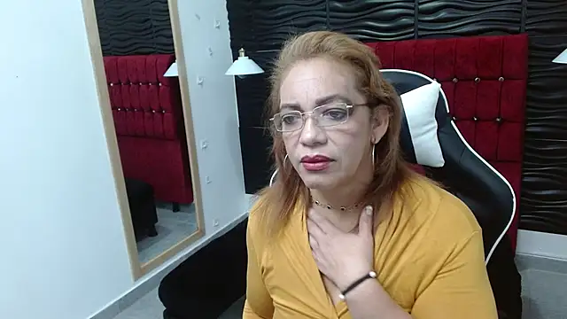Snapshot of PervertedMature chatting on January 2025 03:25:02 AM PervertedMature online show from January 2025 03:25:02 AM