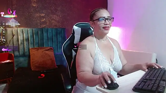 Snapshot of PervertedMature chatting on September 2025 12:28:01 PM PervertedMature online show from September 2025 12:28:01 PM