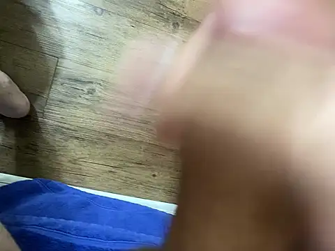 Snapshot of DuroMan25 chatting on March 2025 08:21:02 PM DuroMan25 online show from March 2025 08:21:02 PM