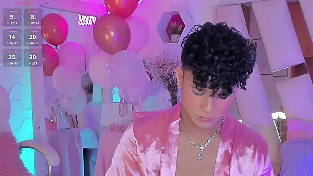 Snapshot of EthanCollens chatting on January 2025 09:14:02 PM EthanCollens online show from January 2025 09:14:02 PM