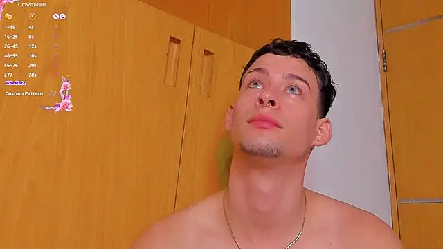 JadeSmiith  online show from December 2024 01:04:01 AM