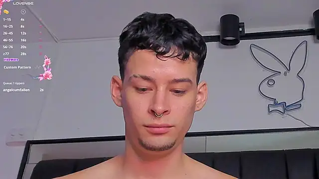 JadeSmiith  online show from December 2024 12:32:02 AM