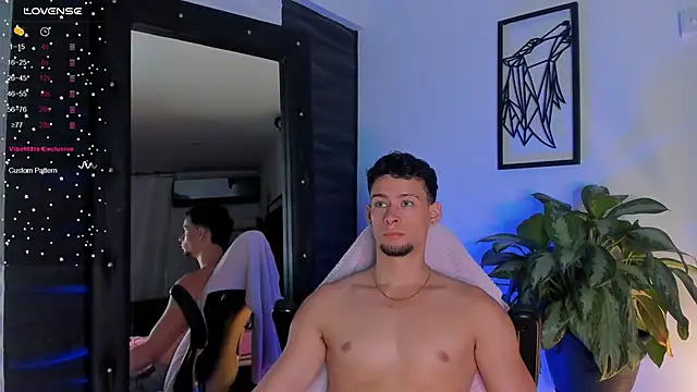 JadeSmiith  online show from November 2025 10:54:01 PM